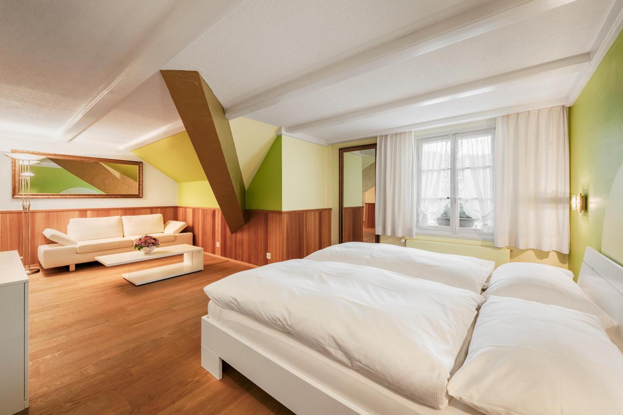Hotel Hirschen Langnau im Emmental Exterior photo