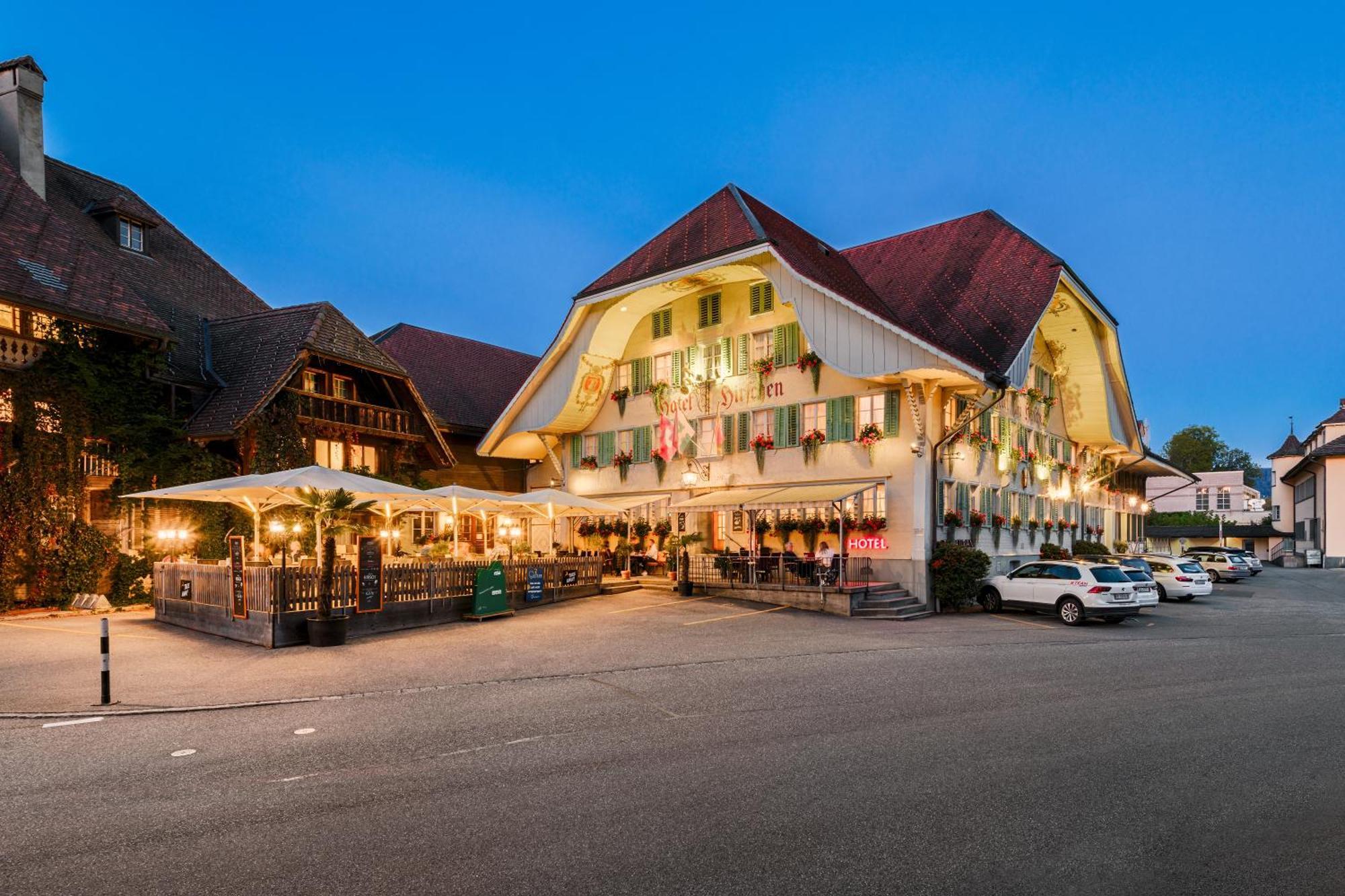 Hotel Hirschen Langnau im Emmental Exterior photo