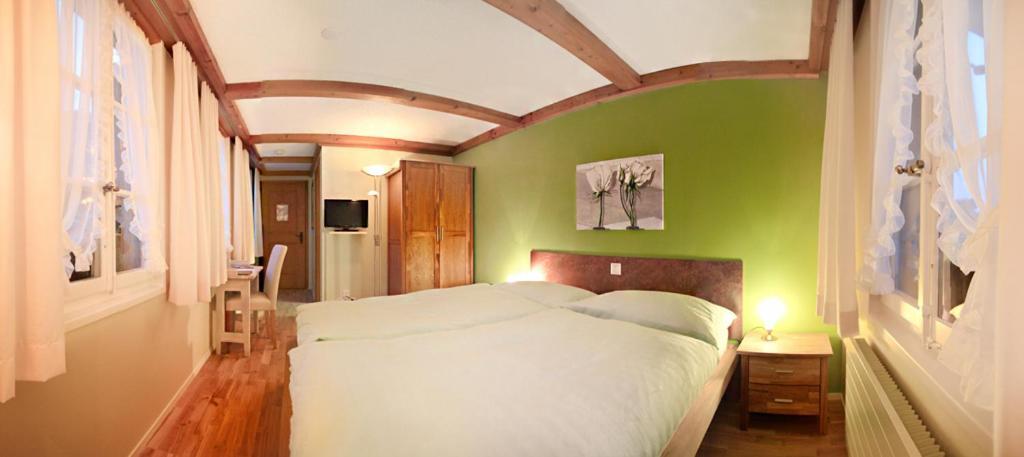 Hotel Hirschen Langnau im Emmental Exterior photo